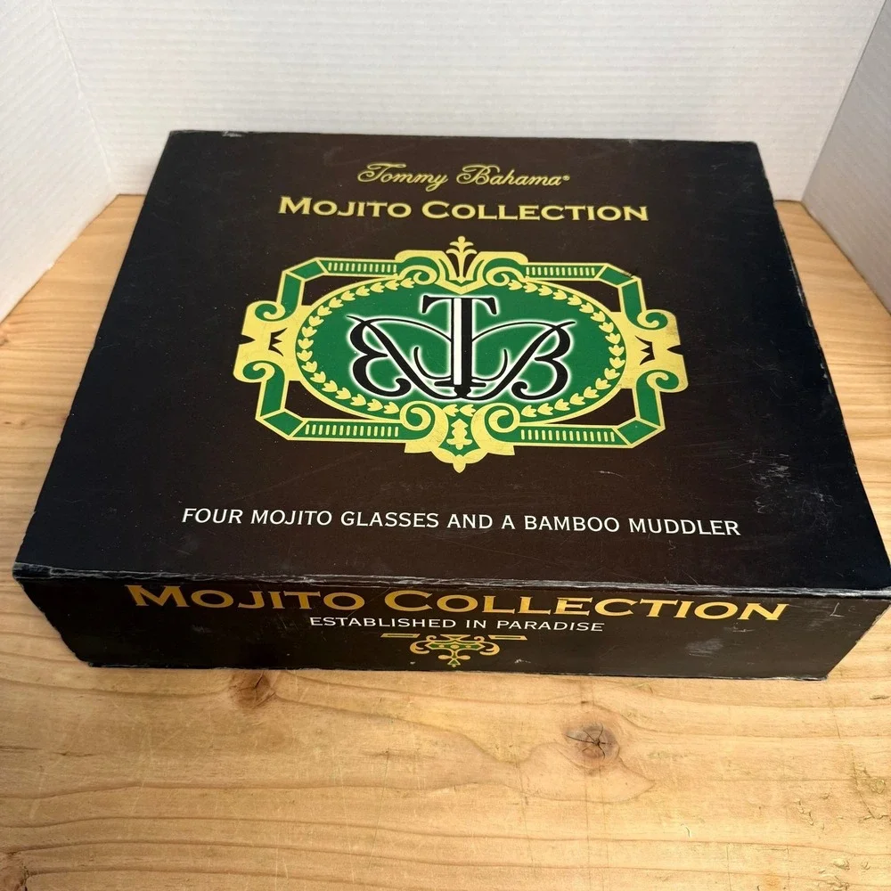 Tommy Bahama Mojito Collection Set‎ 4 Glasses and Bamboo Muddler Barware Boxed